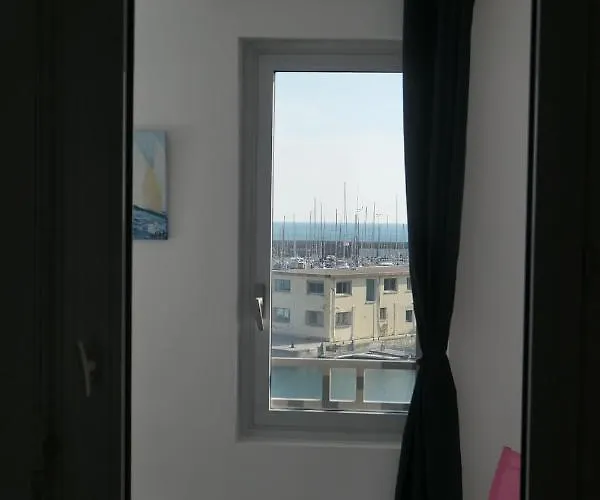 Vue Port Et Mer, Centre-ville, Au Calme, Garage